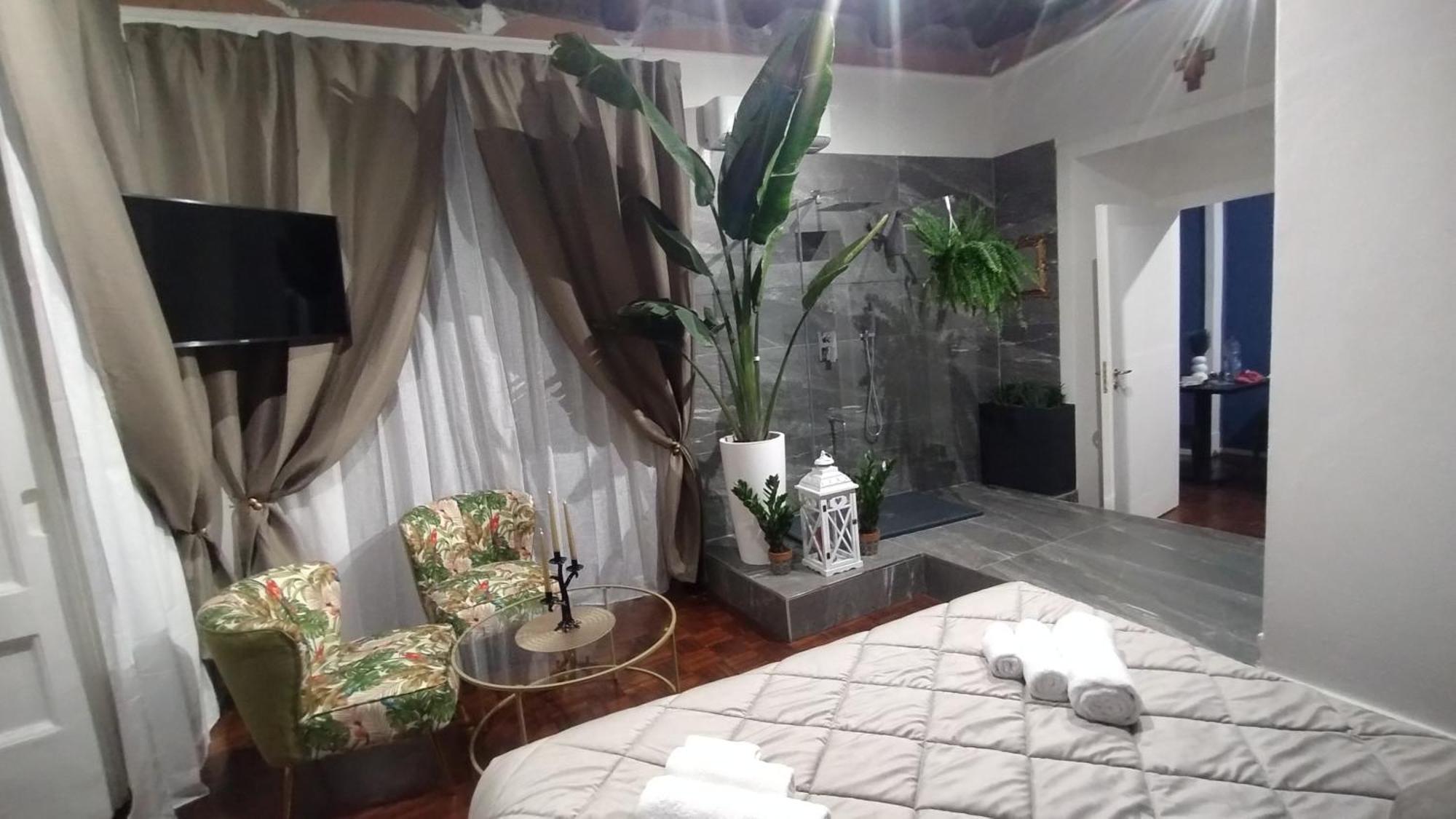 Plebiscito Aparthotel Napoli